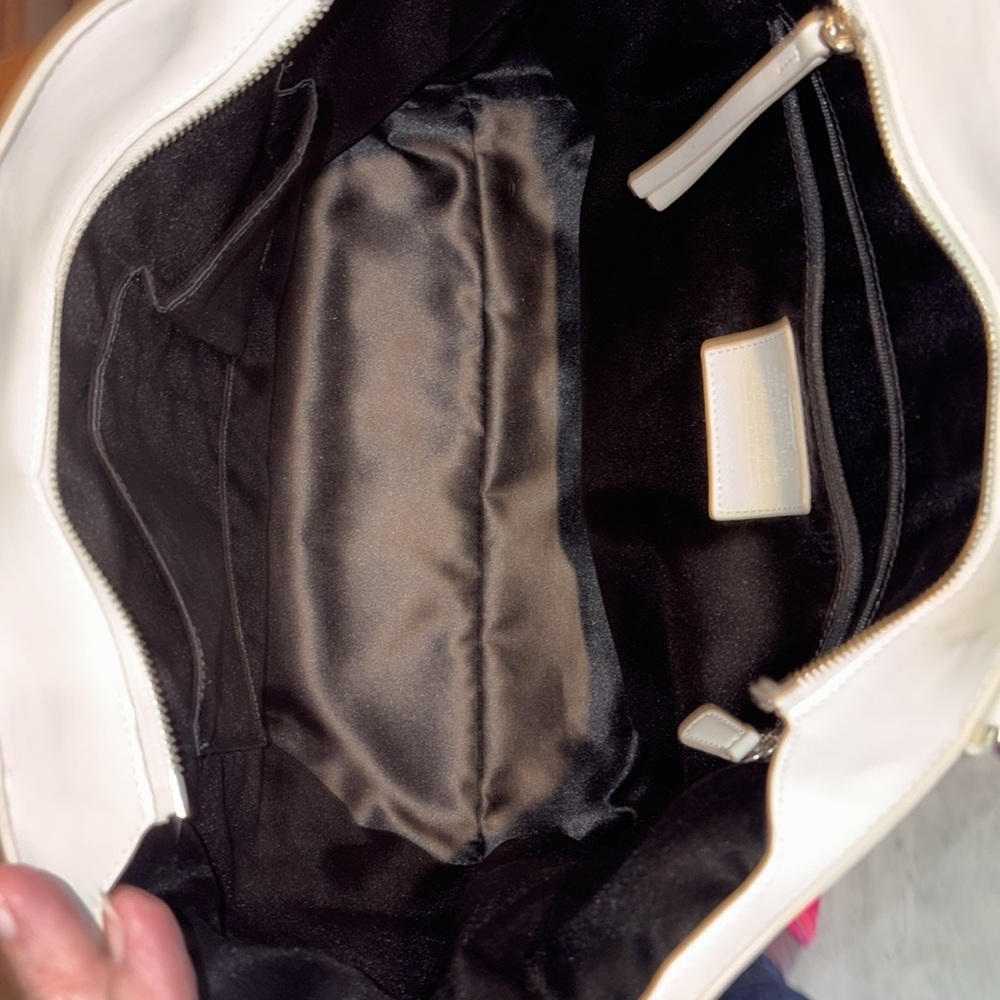 Coach  Tote  striped  yellow/white PVC   leather & patent leather trim
30511 EUC - Picture 16 of 17